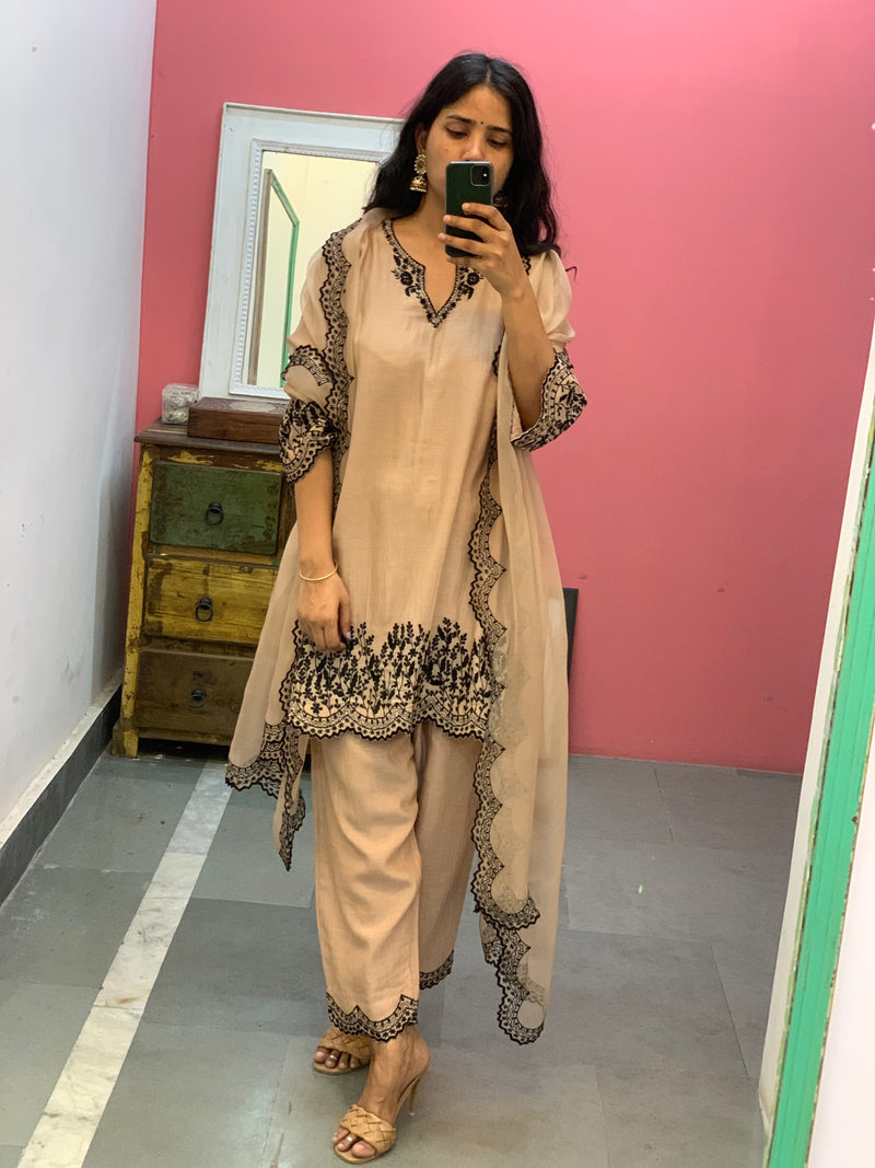 Short Beige Kurta set of 2