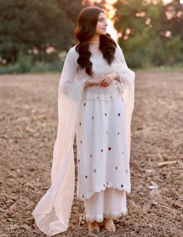 Mul chanderi White embroidered Kurta set of 3