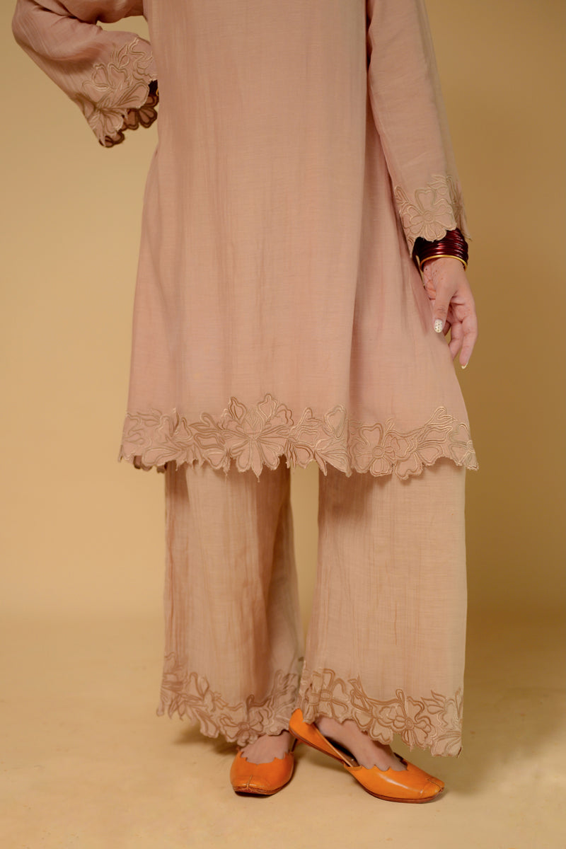 Mul chanderi Beige embroidered kurta set of 2