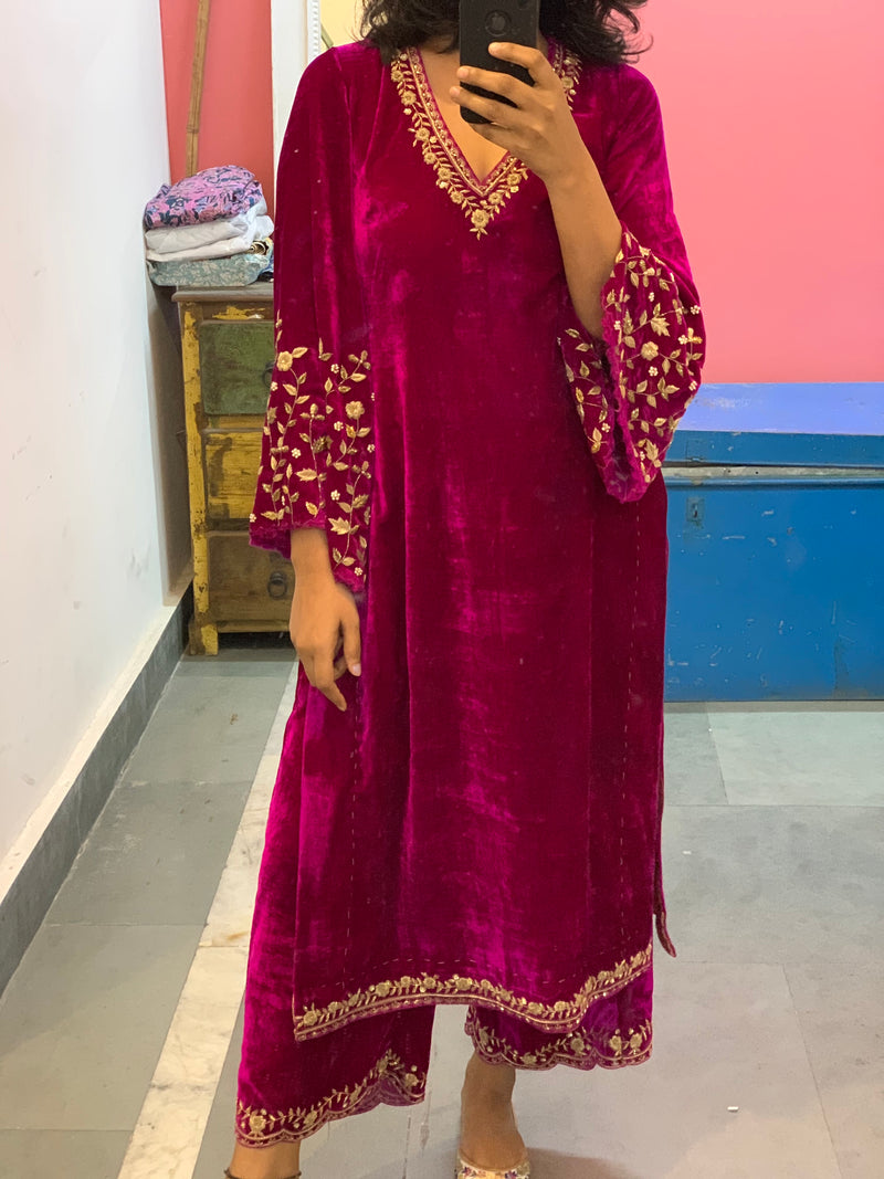 Pink Velvet Kurta Set of 2